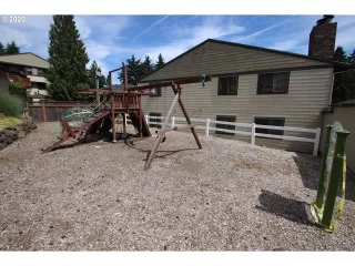 Photo #5: 20394283 Listing