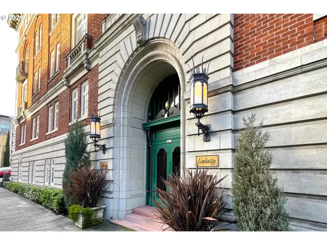 MLS: 20395297 Condo For Sale