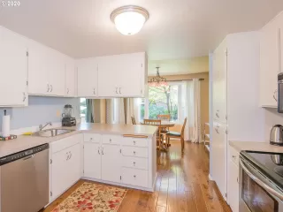 Photo #2: 20396964 Listing 