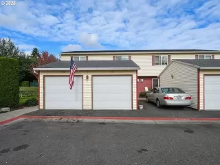 Photo #4: 20397193 Listing