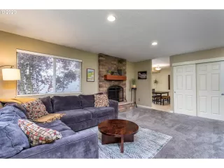 Photo #2: 20397420 Listing