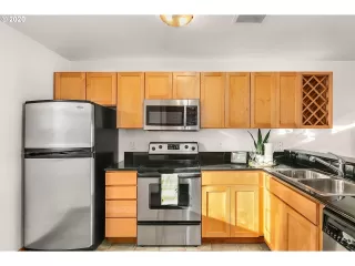 Photo #2: 20398523 Listing 