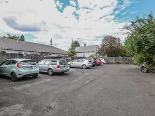 More Details about MLS # 20398813 : 5324 NE 10TH AVE