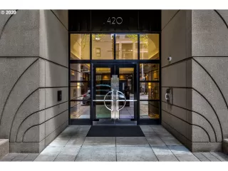 Photo #1: 20399615 Listing 