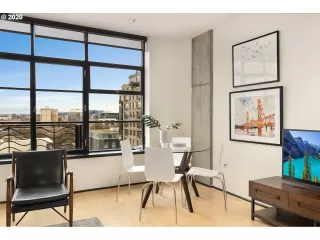 Photo #4: 20399615 Listing 