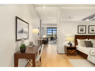 Photo #5: 20399615 Listing 