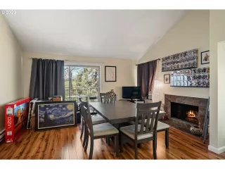 Photo #6: 20400290 Listing 