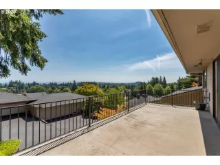 Photo #1: 20400746 Listing 