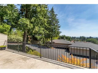 Photo #3: 20400746 Listing 