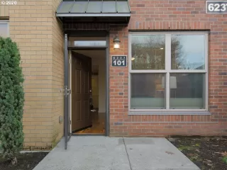 Photo #2: 20401722 Listing