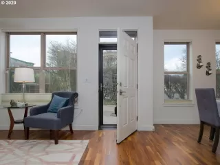 Photo #3: 20401722 Listing