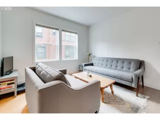 Photo #3: 20402246 Listing 