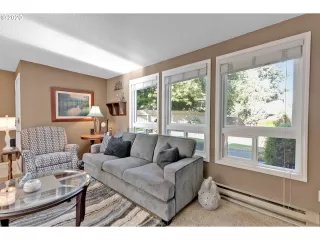 Photo #4: 20403065 Listing 