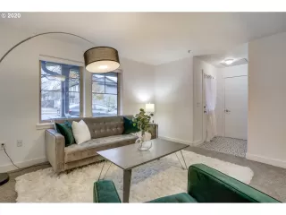 Photo #1: 20404807 Listing