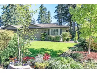 Photo #1: 20405216 Listing