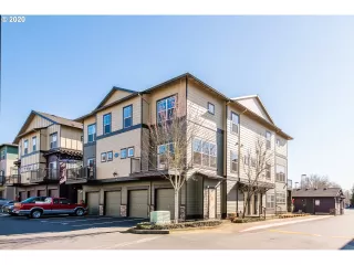 Photo #2: 20405355 Listing 