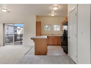 Photo #4: 20405355 Listing 