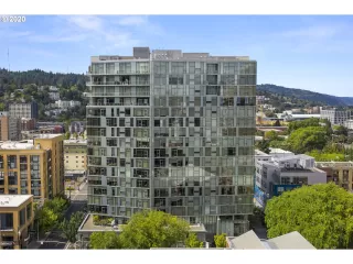 Photo #1: 20406439 Listing 