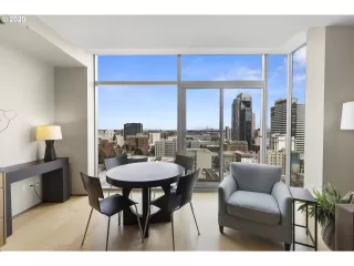 Photo #5: 20406439 Listing 