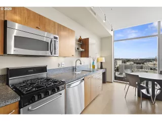 Photo #6: 20406439 Listing 