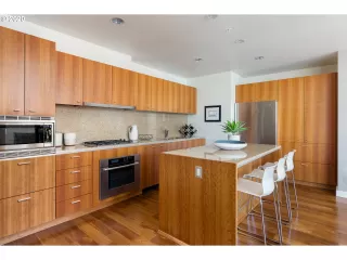 Photo #1: 20406707 Listing