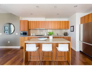 Photo #2: 20406707 Listing