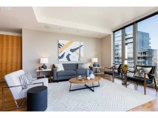 Photo #5: 20406707 Listing