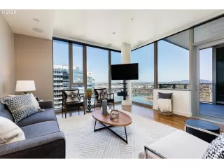 Photo #6: 20406707 Listing