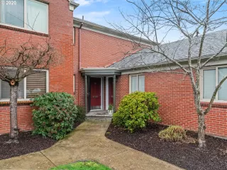 Photo #3: 20407075 Listing