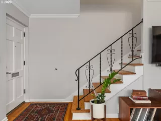 Photo #4: 20407075 Listing