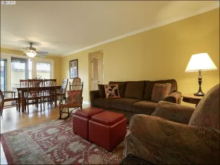 Photo #4: 20408534 Listing 