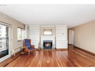 Photo #3: 20409295 Listing 