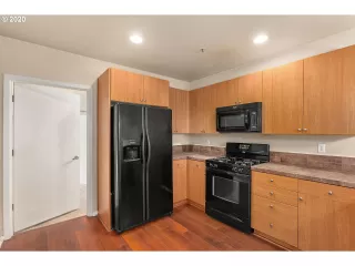 Photo #5: 20411644 Listing 