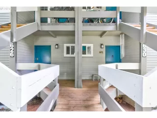 Photo #2: 20412895 Listing 