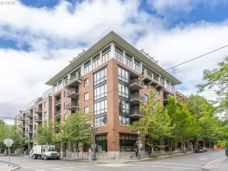 Photo #2: 20413945 Listing 