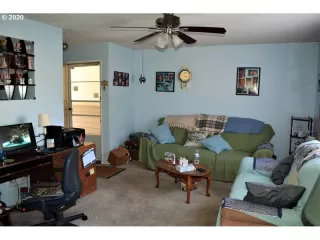 Photo #3: 20414227 Listing