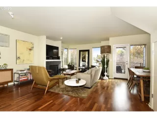 Photo #1: 20415958 Listing 