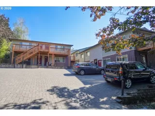 Photo #1: 20416170 Listing 