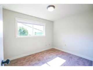 Photo #4: 20416170 Listing 