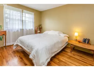 Photo #3: 20417179 Listing