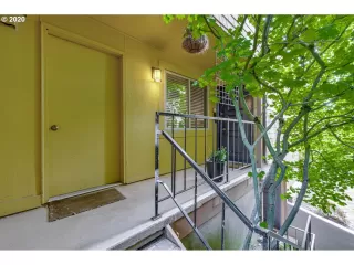 Photo #1: 20417587 Listing