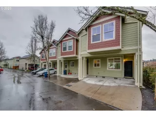 Photo #2: 20418021 Listing