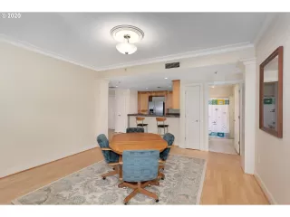 Photo #1: 20419018 Listing 