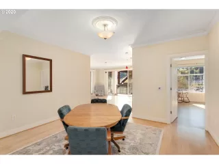 Photo #2: 20419018 Listing 