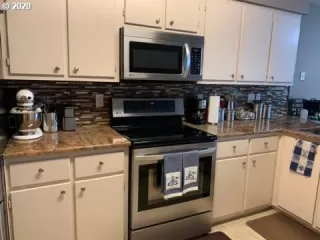 Photo #1: 20419830 Listing