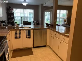 Photo #2: 20419830 Listing