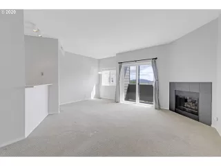 Photo #3: 20421640 Listing 