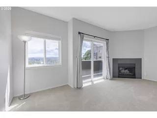 Photo #4: 20421640 Listing 