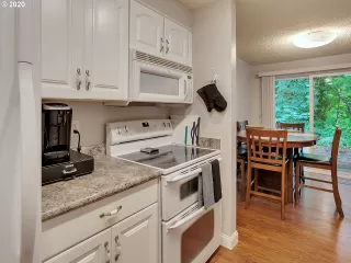 Photo #1: 20423450 Listing 