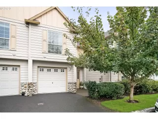 Photo #1: 20424338 Listing